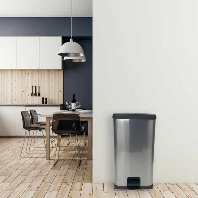 13.2 Gallon Plastic Rectangular Step Trash Can R8700