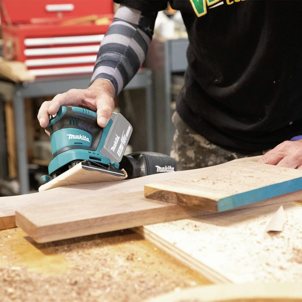 18V Cordless 1/4 Sheet Finishing Sander P887