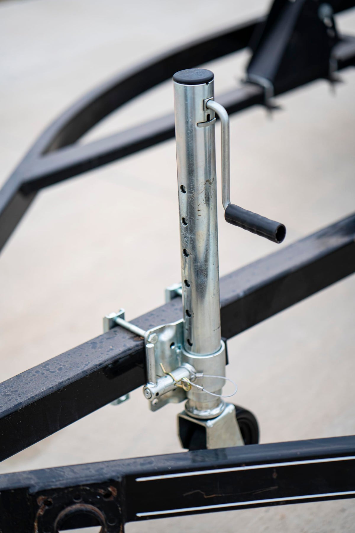 Trailer Jack with Wheel 1,500 lbs N5227