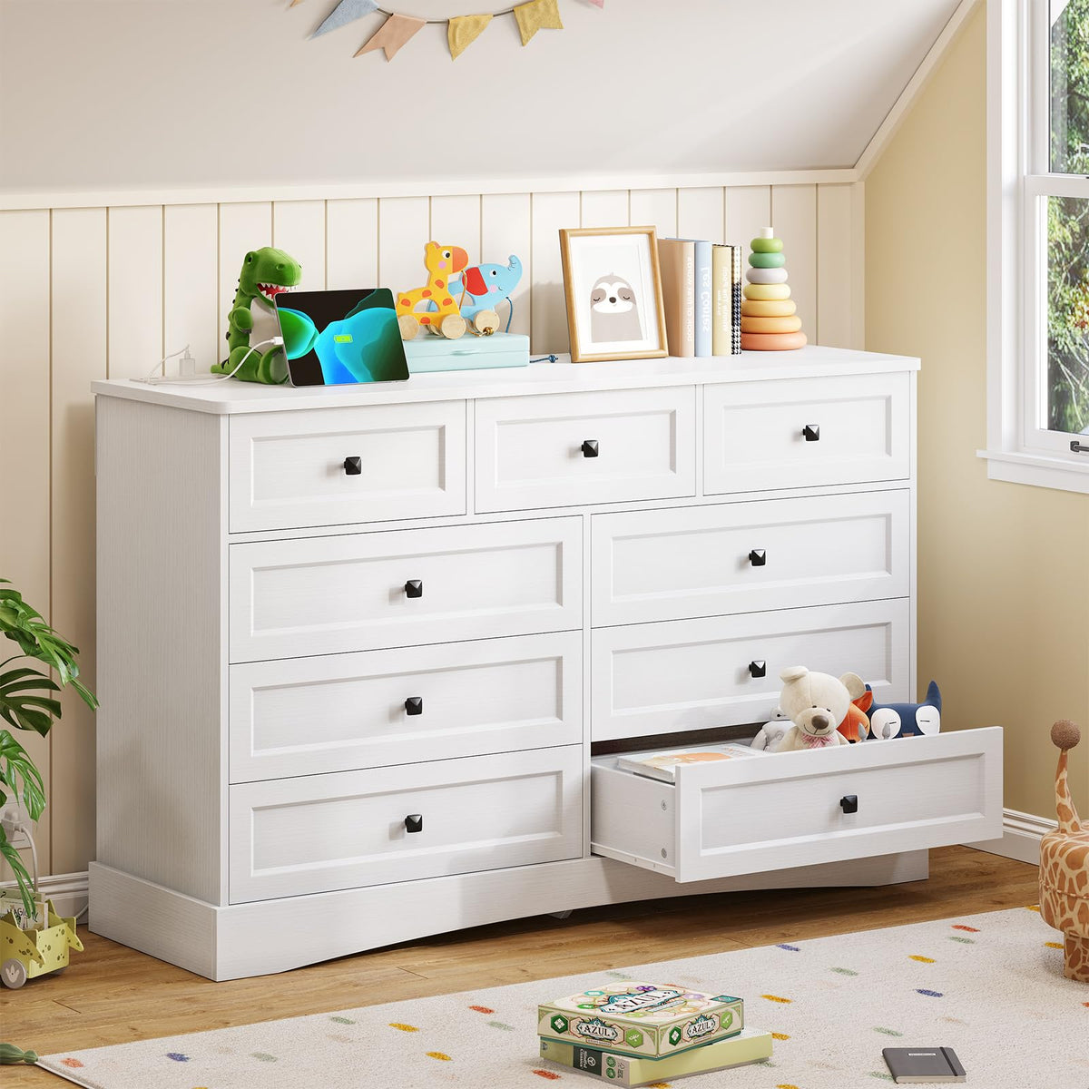 White 9 Drawer Wood Dresser with Charging Station R993