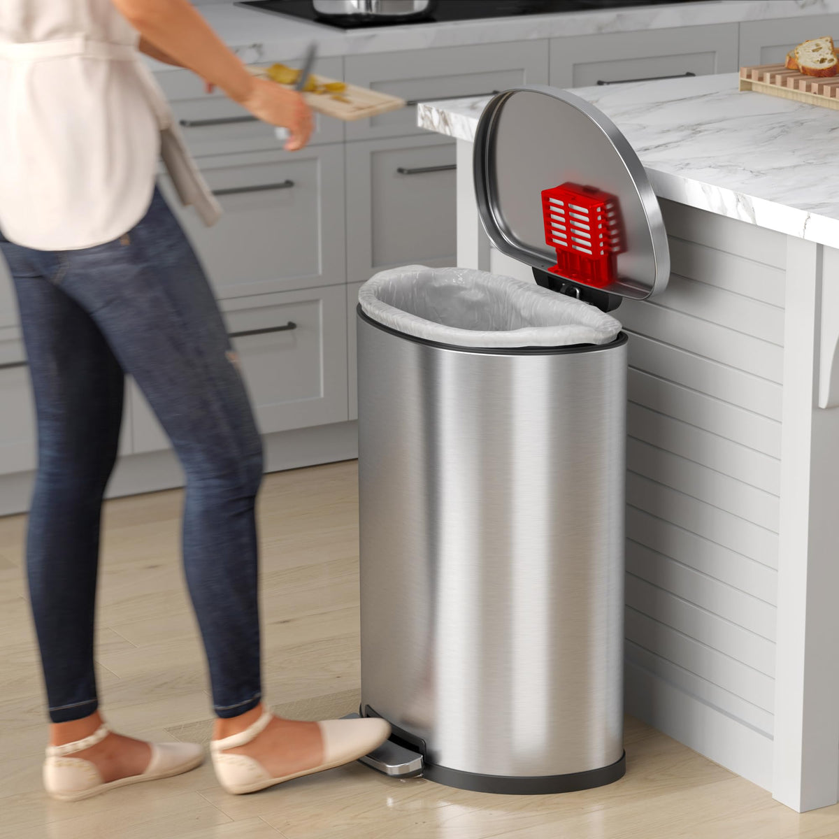 13.2 Gallon Stainless Steel Step Trash Can U528