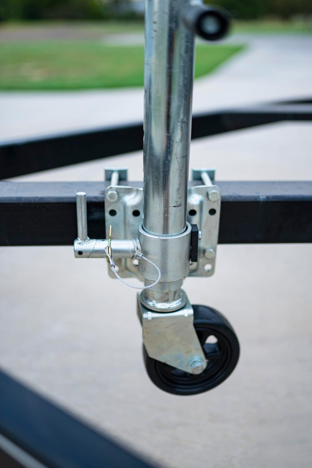 Trailer Jack with Wheel 1,500 lbs N5227