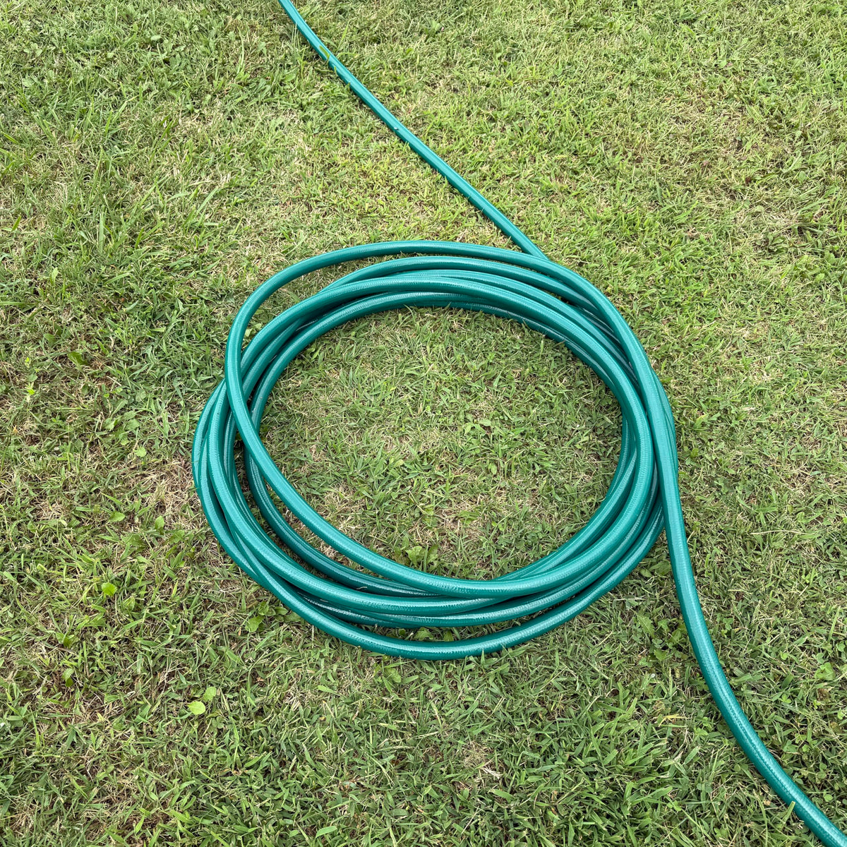 3/4 in x 100 ft Heavy Duty Kink Resistant Garden Hose D27695